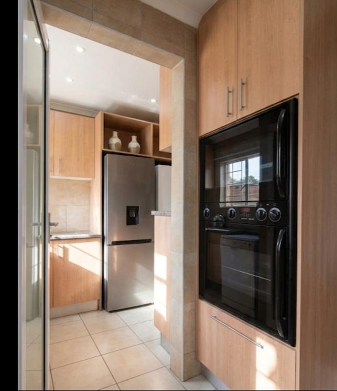4 Bedroom Property for Sale in Hartenbos Heuwels Western Cape